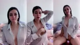 Rosalinda Baju Putih Nakal, Siap Digoyang-goyang.