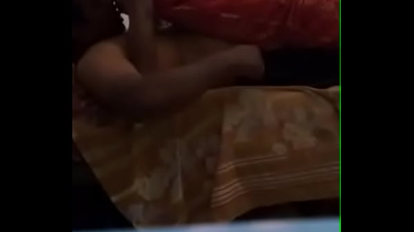Desi Istri Nungging Di Atas, Minta Digenjot