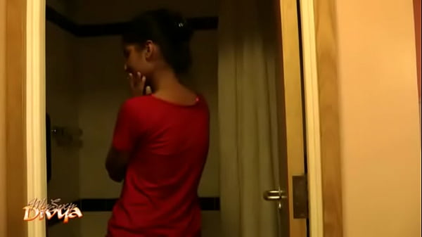 Tampil Bugil Total Sama Pacar India, Bikin Makin Panas