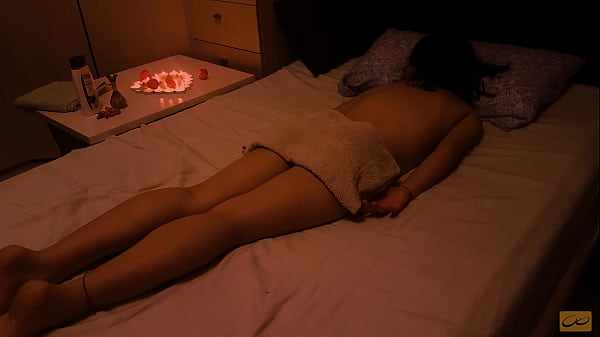 Pijat Erotis Berubah Jadi Nge*** Bikin Aku Crot – Nuru Thai Orgasme Tanpa Batas