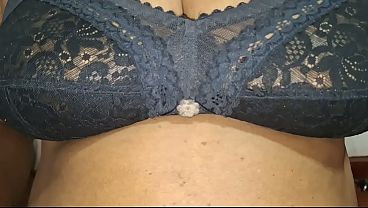 Tonton Video Super Panasnya Si Tante Asia Montok Bikin Tegang