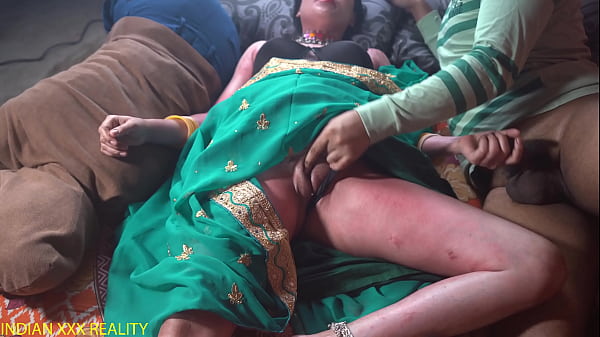 Gila! Nenek Tua India Dihajar Kontol Anak Tiri, Ngentot Depan Bokap Di Video Xxx Hindi