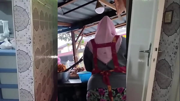 Ibu-ibu Muslim Indonesia Montok Siap Dimanjain