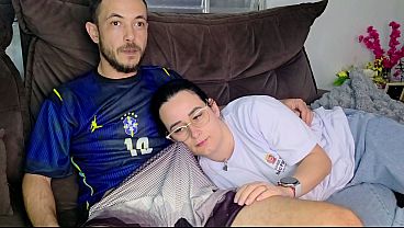 Kakak Tiri Digoda Adik Tiri Sambil Nonton Bola Brasil, Makin Panas Makin Liar.