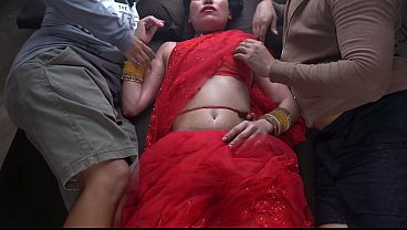 Ibu Tiri India Digebukin Anak Tiri Di Kamar, Hot Abis